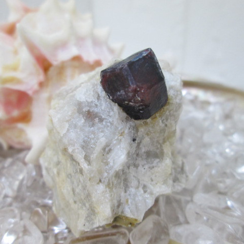 250 ユークレース クラスター 母岩付き 結晶 原石 250 ユークレース クラスター 母岩付き 結晶 原石 250