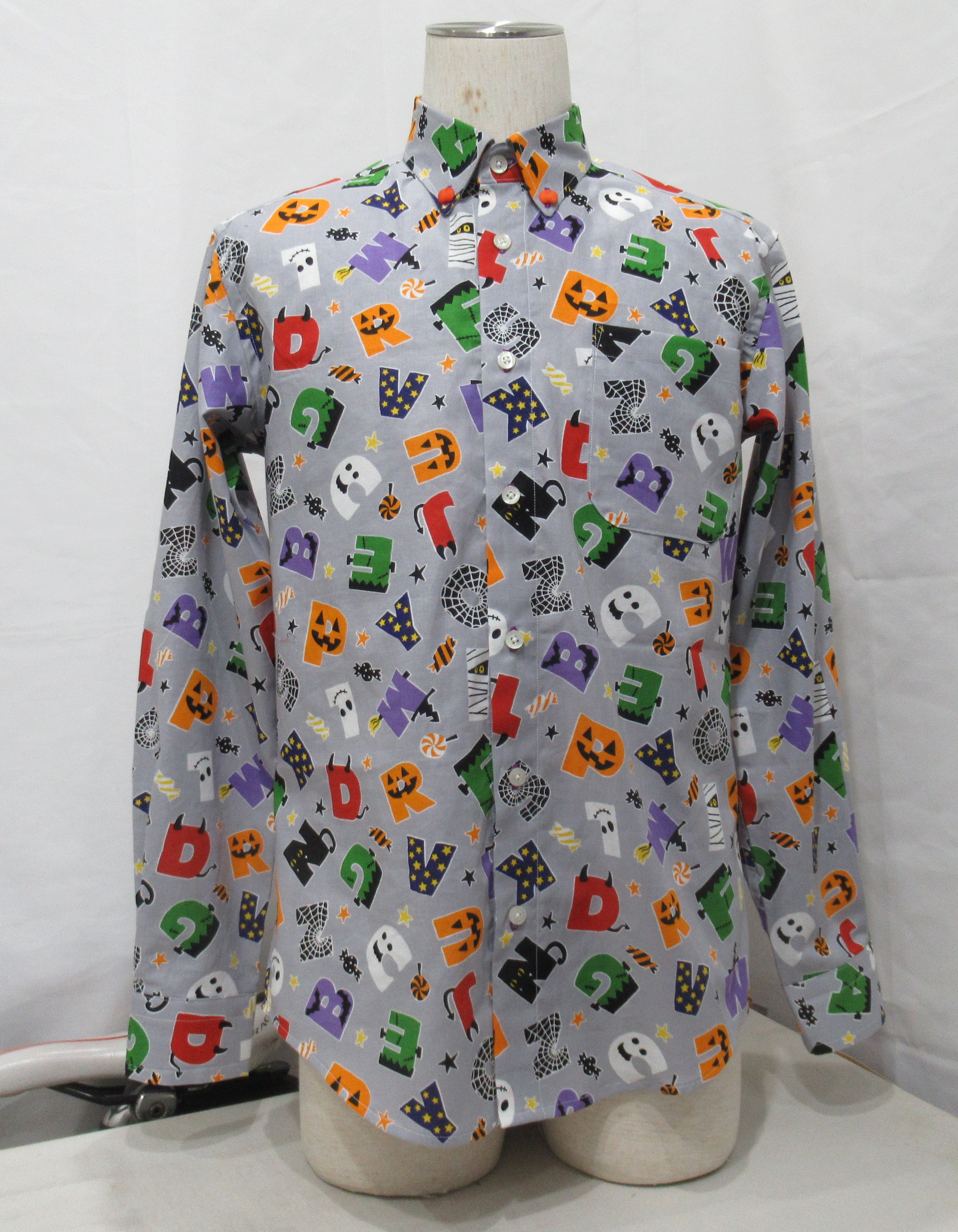 ボタンダウンシャツ