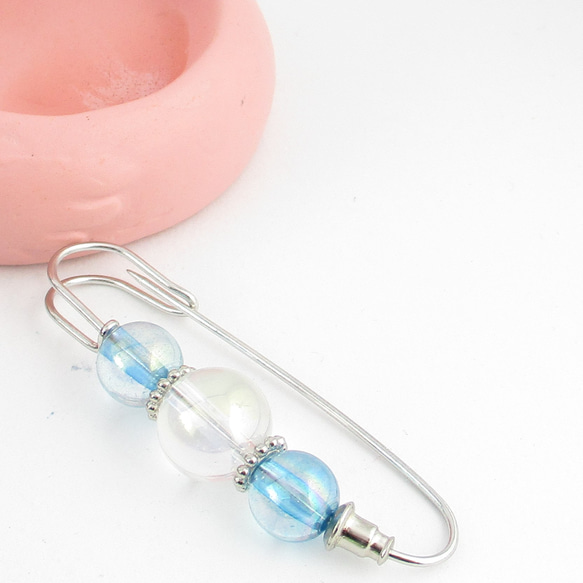 ねぇ。。空と海から香るアクアオーラで、ウミネコたちがミャーミャー鳴いている♪<カブトピンブローチ>SB940 1枚目の画像