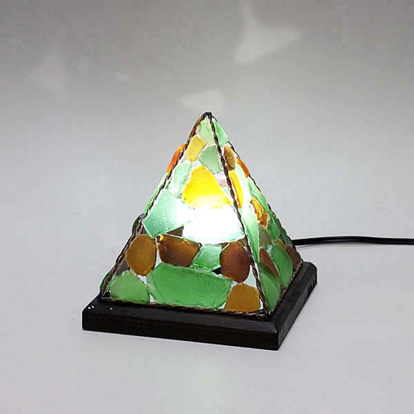 シーグラスのランプ　ピラミッドランプSー51 2枚目の画像