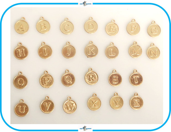 E259【K】アルファベット チャーム ゴールド メダル コイン 12mm ハンドメイド 材料 パーツ イニシャル 4枚目の画像