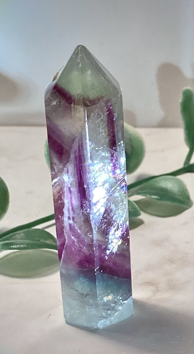 レインボー✨　マルチカラー　フローライト　蛍石　ポイント　原石