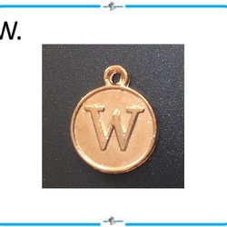 E259【W】アルファベット チャーム ゴールド メダル コイン 12mm ハンドメイド 材料 パーツ イニシャル 1枚目の画像