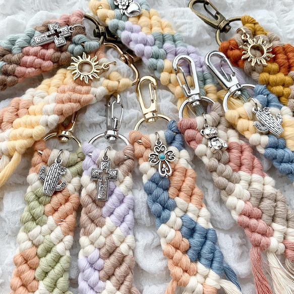 マクラメキーホルダー キーホルダー バッグチャーム マクラメ