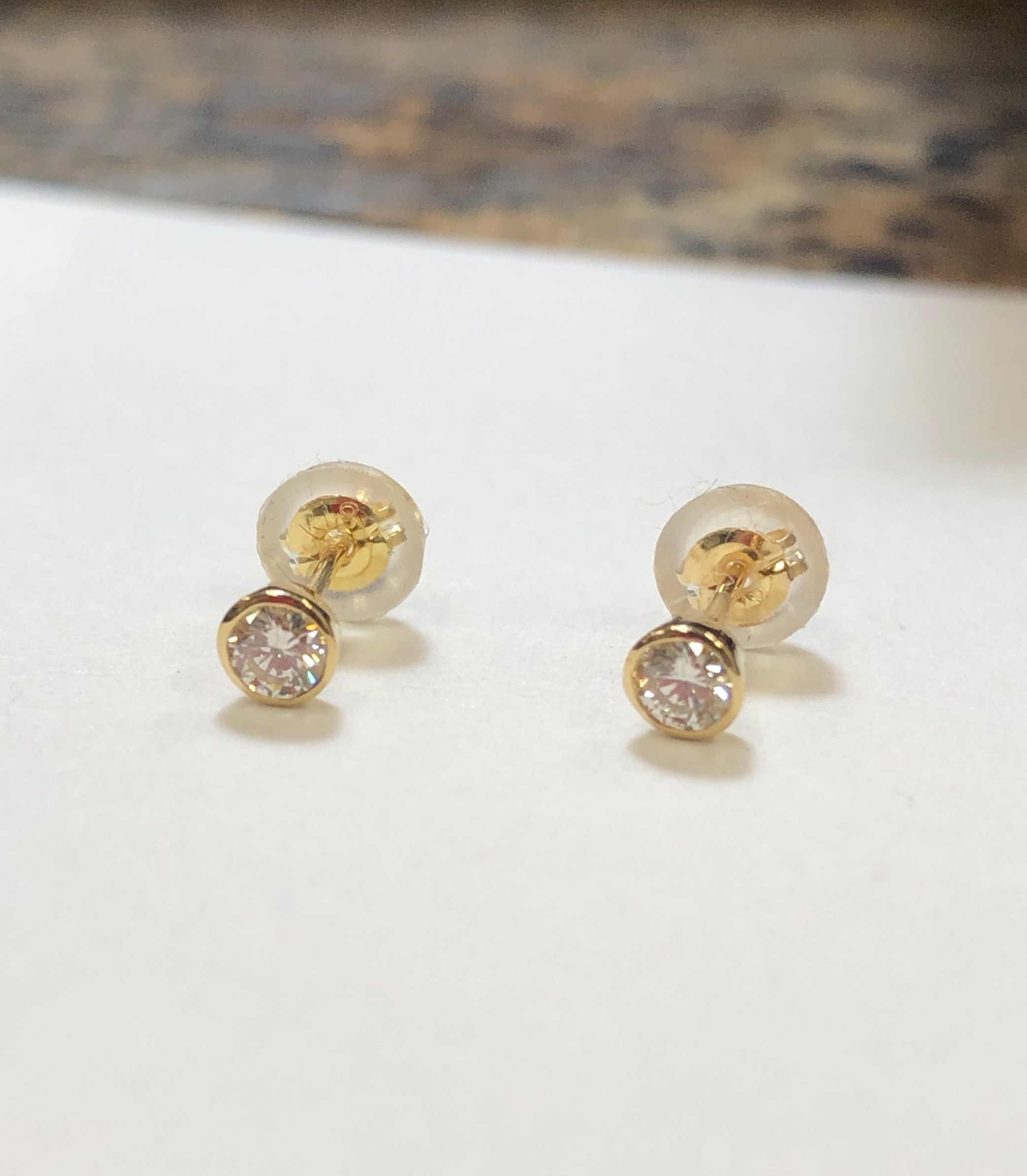 美品♡セイレーンアズーロ♡k18♡ミニフープダイヤピアス 美品♡セイレーンアズーロ♡k18♡ミニフープダイヤピアス