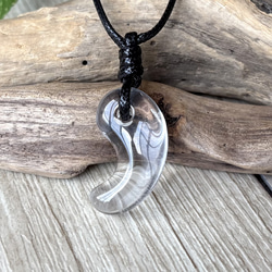 霊峰ヒマラヤからの贈り物/ヒマラヤ水晶勾玉/ 天然石 ストーン