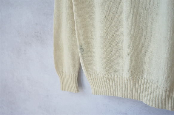 【即納可】ベビーアルパカ・カラフル糸釦・クルーネックカーディ（S-370024-ホワイト）・ペルーニット 10枚目の画像