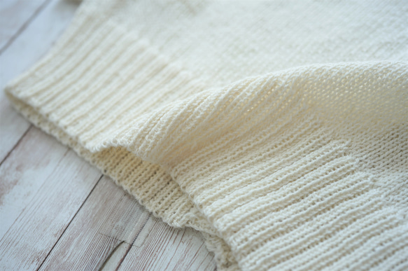 【即納可】ベビーアルパカ・カラフル糸釦・クルーネックカーディ（S-370024-ホワイト）・ペルーニット 13枚目の画像