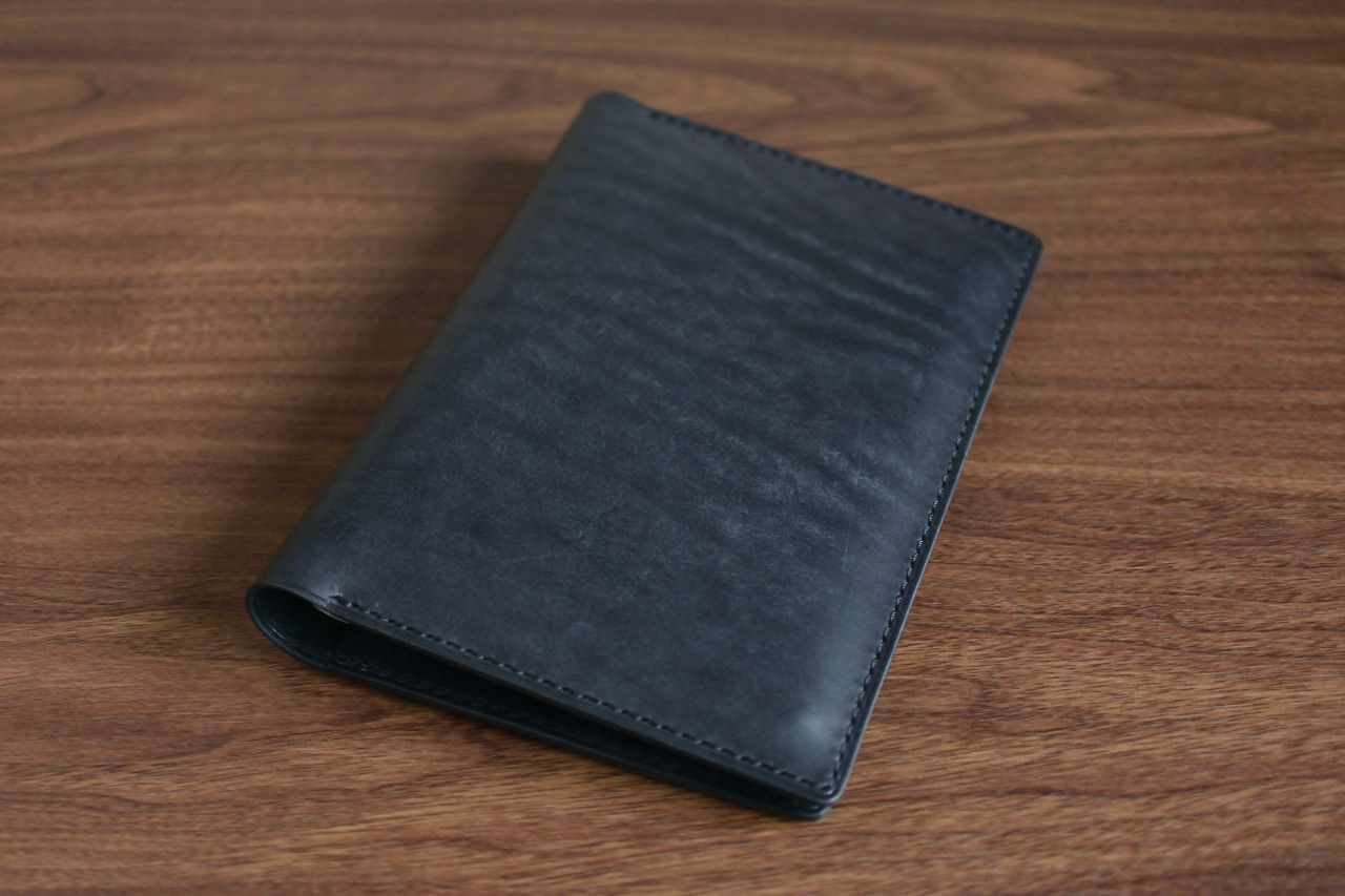 本革　マルチケース　母子手帳ケース　お薬手帳ケース　通帳ケース　トラベルケース