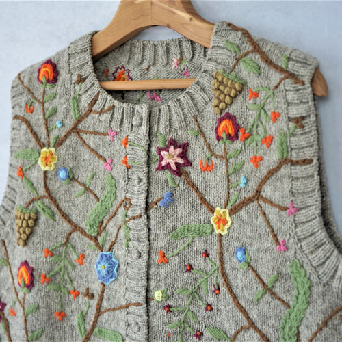 即納可】ウール・総刺繍ベスト（S-370031-グレー）・ペルー