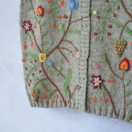 ブロックと刺繍 ベスト|慈雨 | Sensounico ONLINE STORE