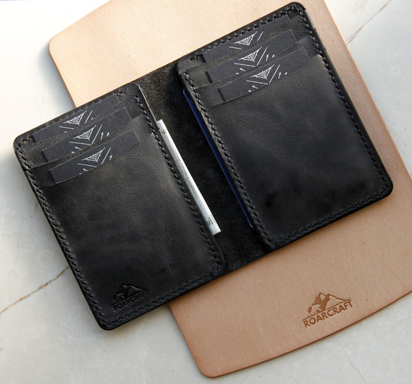 縦型 二つ折り 革製カードケース / 財布 7枚目の画像
