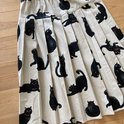 プリーツスカート黒猫　綿麻素材ノスタルジックなスカート 3枚目の画像