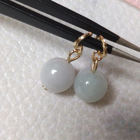糸魚川翡翠　8mm　天然石　ピアリングチャーム　ピアスチャーム　♡希少ストーン　金具変更、ピアス金具変更可　 4枚目の画像