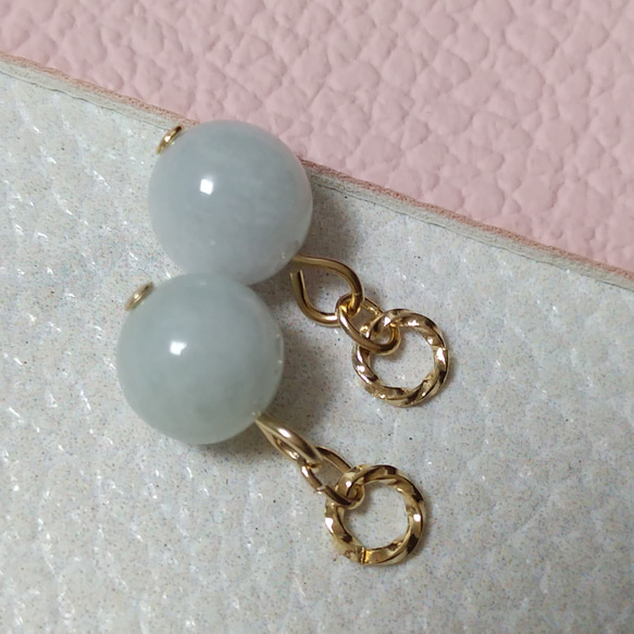 糸魚川翡翠　8mm　天然石　ピアリングチャーム　ピアスチャーム　♡希少ストーン　金具変更、ピアス金具変更可　 5枚目の画像