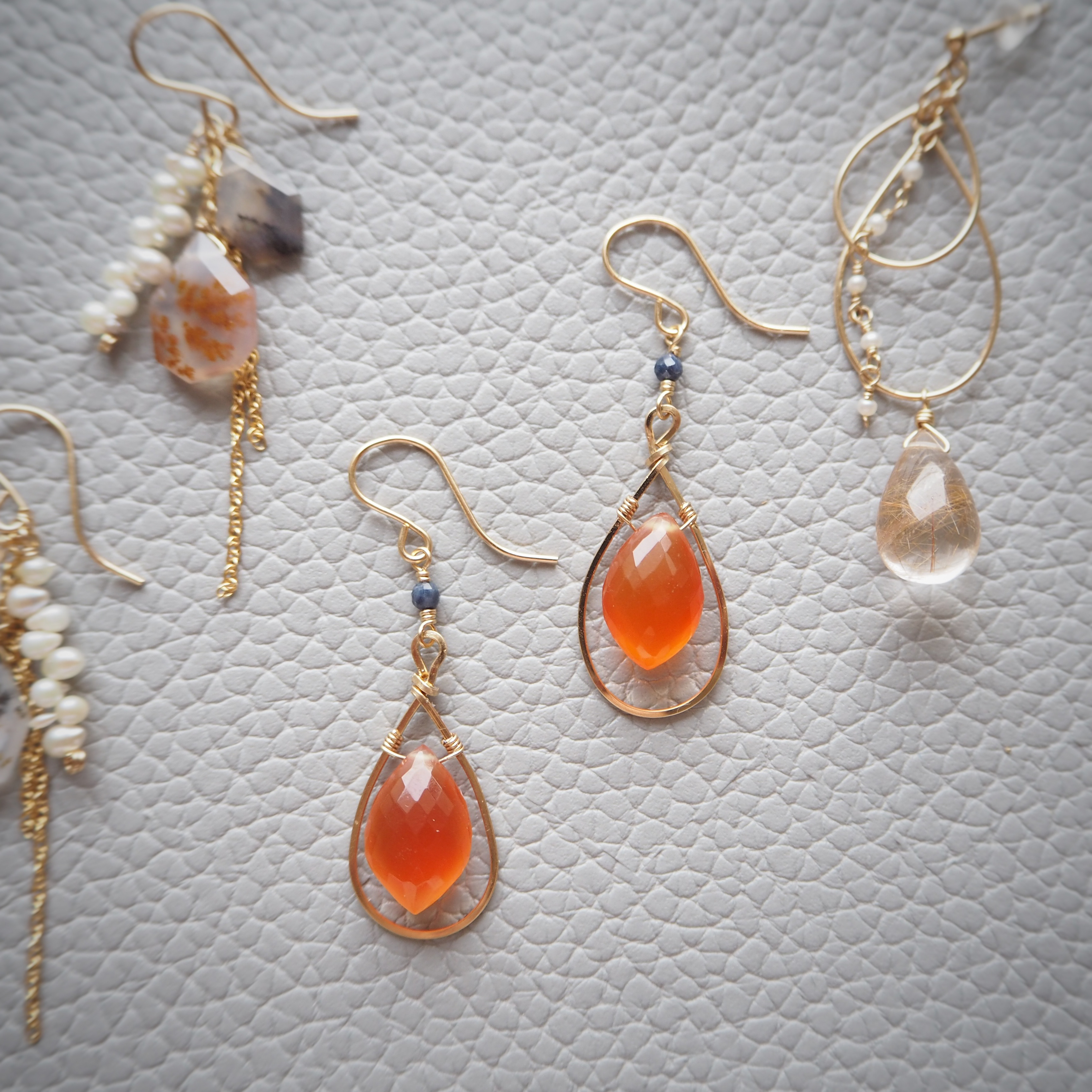 14Kgf×オレンジカラーアゲートのピアス