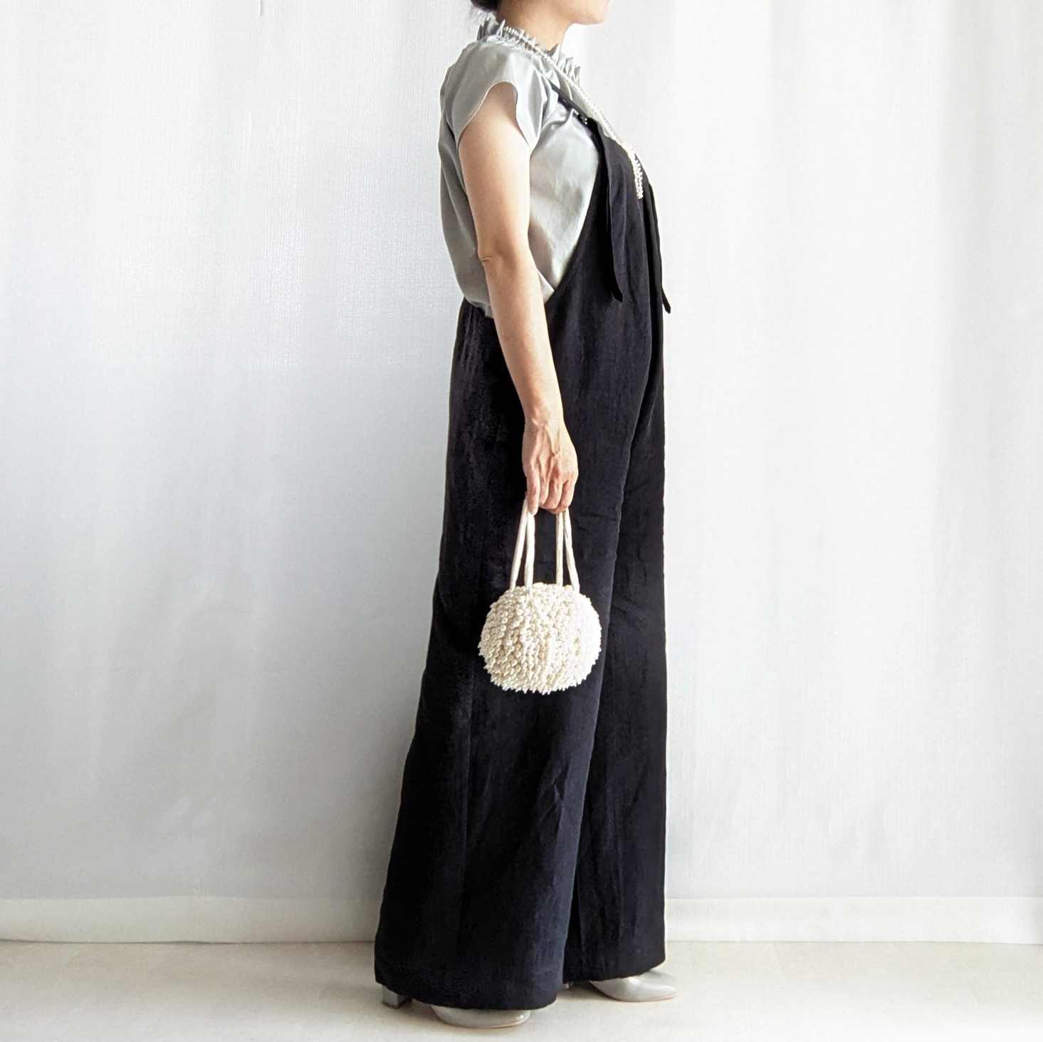 きれいめ大人カジュアル　リネンサロペットパンツ（ブラック）