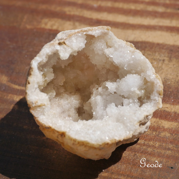 天然石ミニジオード約47g(モロッコ産)約51×46×38mm 手のひらサイズ晶洞[geo-230810-03] 1枚目の画像