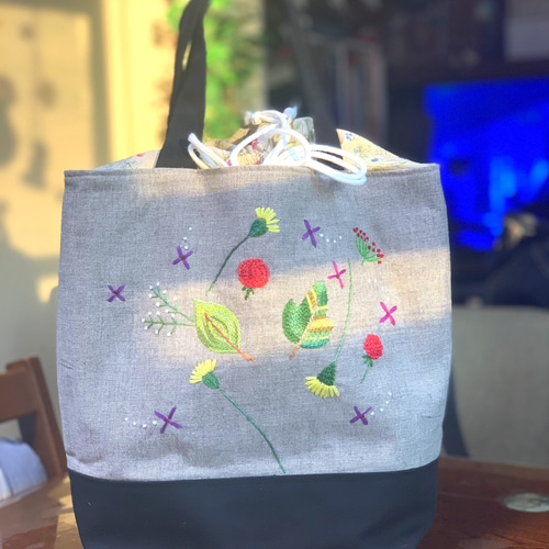 夏花の刺繍巾着トート トートバッグ 桃屋ぴちこ 通販 16389808