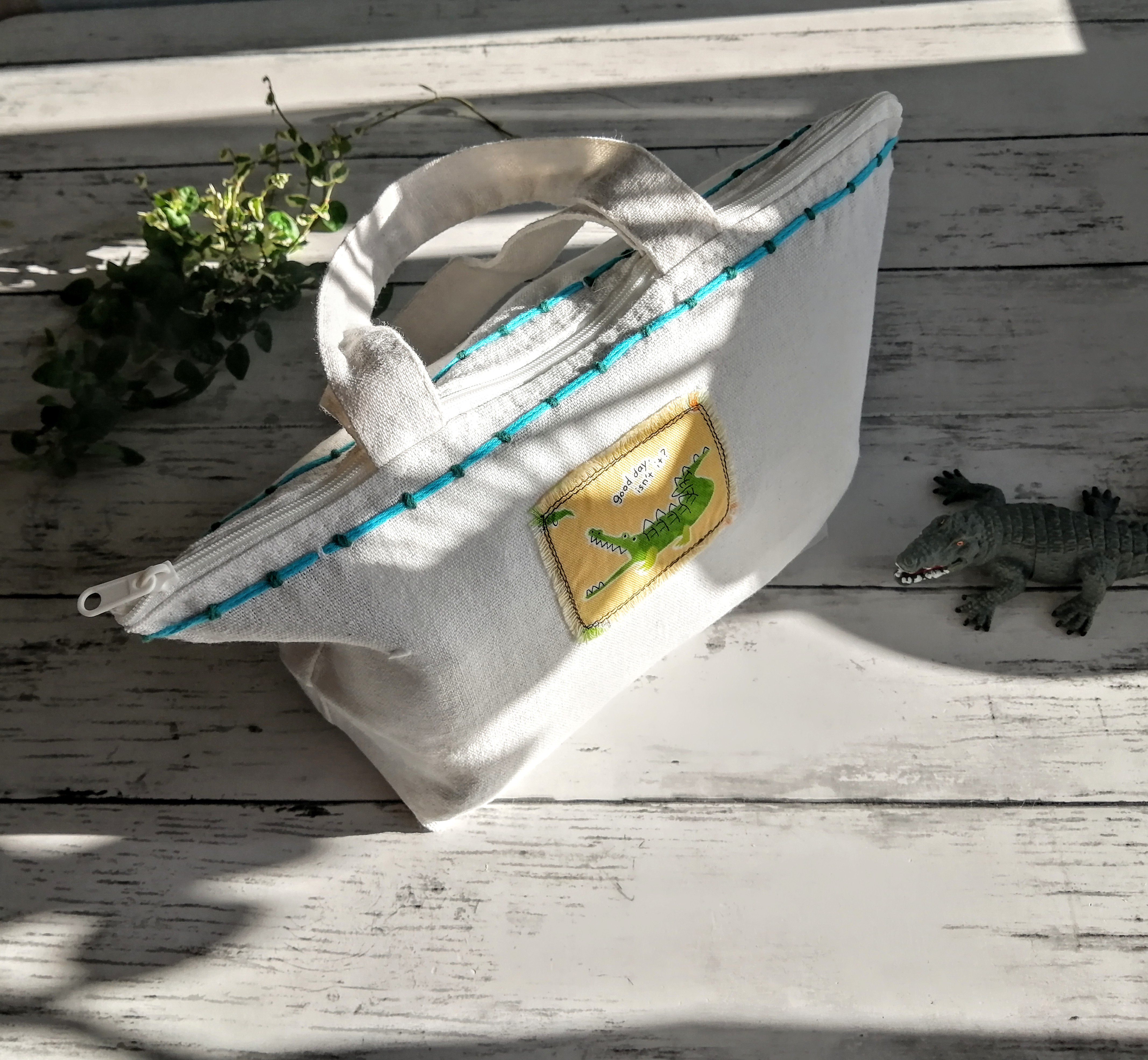 ミニトートバッグ ワニのワッペン 刺繍のライン Sサイズ 手提げ
