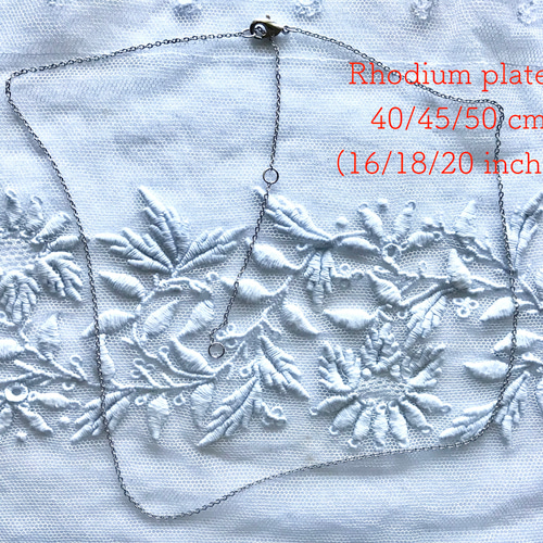 透かしフェザーとヴィンテージクリスタルのネックレス (Romance