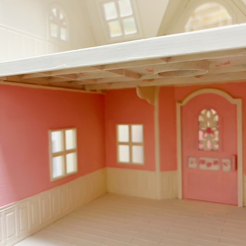 シルバニアファミリーのリペイントハウスセット(アリスに憧れて