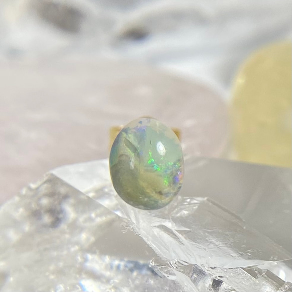 天然オパール　ピアス　オーストラリア　１４金 オパール ピアス k18 k14wg カボション 天然石 オーストラリア産