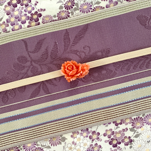 再販＊珊瑚風 薔薇の帯留め 帯留め キクモモ堂 通販 16390609｜Creema