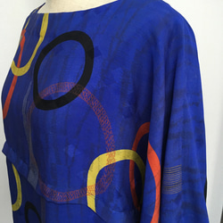 ハンドメイド一点もの　正絹着物リメイク　コバルトブルーのコクーンワンピース☆リボン紐付き 4枚目の画像