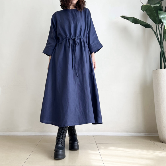 ゆったりドルマン袖ワンピース（8分袖）Linen Navy 2枚目の画像