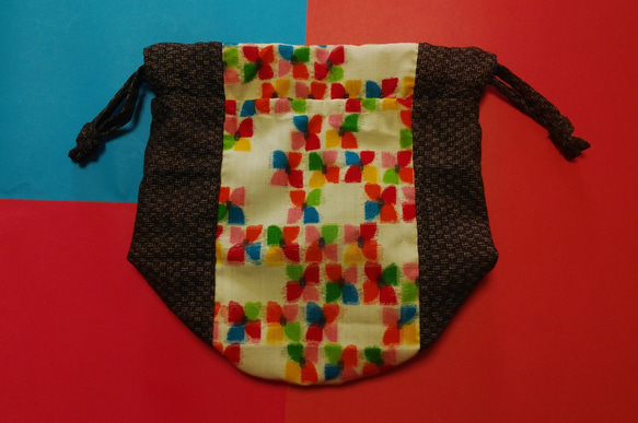 明治古布と昭和の彩り和布の巾着バッグ 9枚目の画像