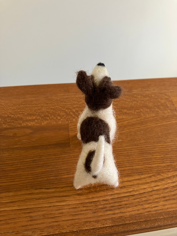 羊毛フェルト犬 ジャックラッセルテリア ハンドメイド犬置物 3枚目の画像