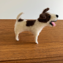 羊毛フェルト犬 ジャックラッセルテリア ハンドメイド犬置物 2枚目の画像