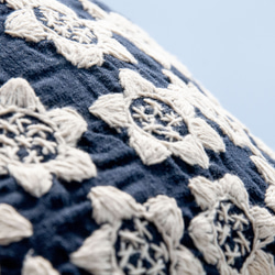 手縫いコットンサイドバッグ刺繍クラッチバッグ手刺繍ショルダーバッグ手縫い藍染バッグひまわりの花クリスマス交換ギフトバレンタインデ 2枚目の画像