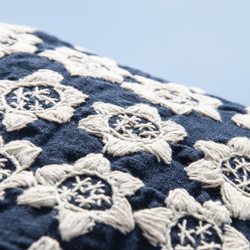 手縫いコットンサイドバッグ刺繍クラッチバッグ手刺繍ショルダーバッグ手縫い藍染バッグひまわりの花クリスマス交換ギフトバレンタインデ 11枚目の画像