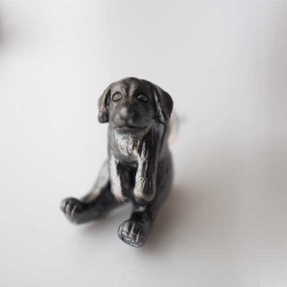 犬ピアス 垂れ耳（アンティークゴールド） 2枚目の画像