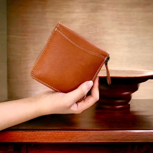 本革　ラウンドファスナー2つ折り財布 ちょっと大きめ 本革ラウンドファスナー二つ折り財布 二つ折り