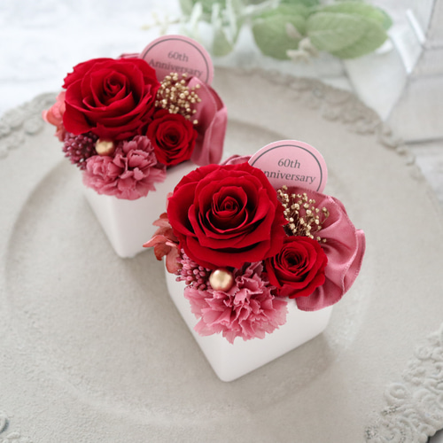 選べるメッセージ｜赤いバラのお試しサイズのプチフラワーギフト｜誕生