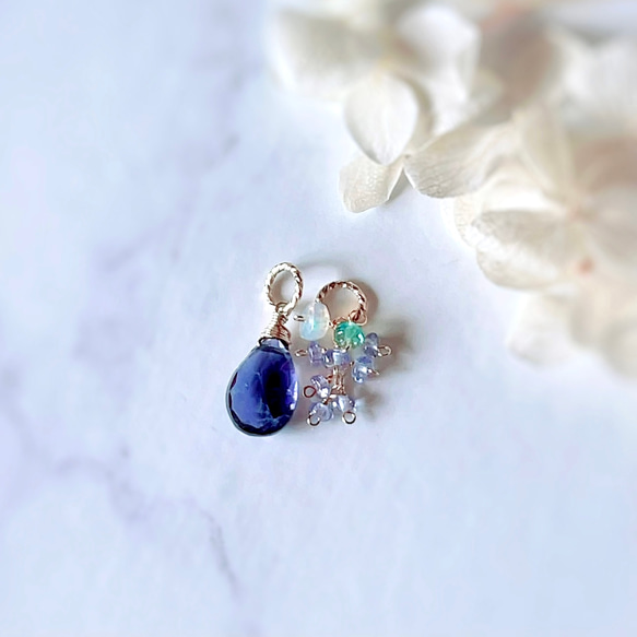 高品質アイオライトとオパール＆タンザナイトのペンダントトップセット