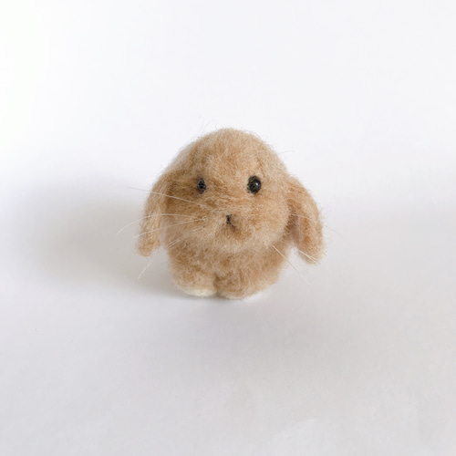 茶色のロップイヤーうさぎ 羊毛フェルトマスコット 羊毛フェルト