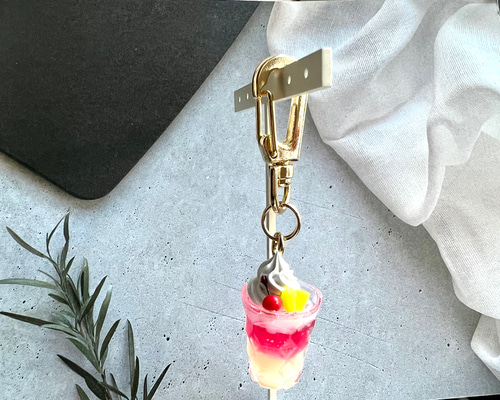 クリームソーダ　キーチェーン　キーホルダーセット➕ピンバッジ 全部揃ってます!!】ちっさ店クリームソーダキーホルダー [全5種