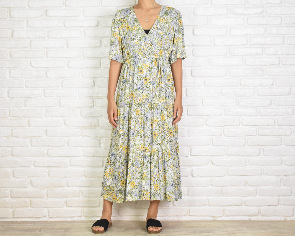 再販　花柄カシュクールティアードワンピース
