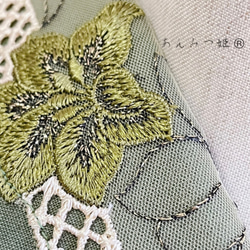 2ウェイ刺繍半衿  麹塵（きくじん）色の花【あと2点】 10枚目の画像