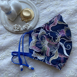 「プリント刺繍レースマスク」ブルー 百合刺繍 夏祭り  浴衣 3枚目の画像