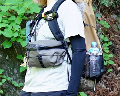 動きやすい。選べるカラー｜ハイカーナナメバッグ・M /登山