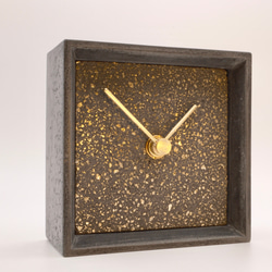 シンプルな置き時計　パイライト　コンクリート 2枚目の画像