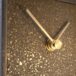 シンプルな置き時計　パイライト　コンクリート 1枚目の画像