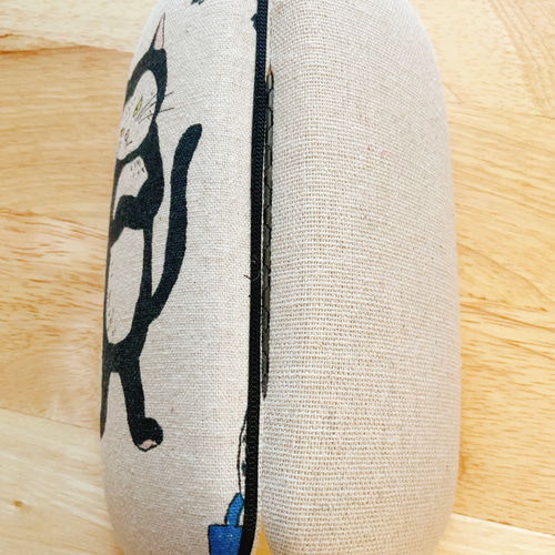 再販】素朴ないたずら白猫のメガネケース/小物入れ メガネケース zen