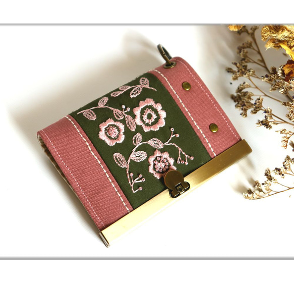 "カードも小銭も入る便利なキーケース”カジュアルデニムパッチ”　直線口金/11ｃｍ 2枚目の画像