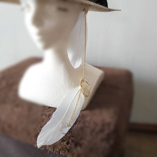 ホワイト羽根フープイヤリング 楽天市場】【在庫あり】K18WG フープ ピアス Infini(アンフィニ) 1.5mm